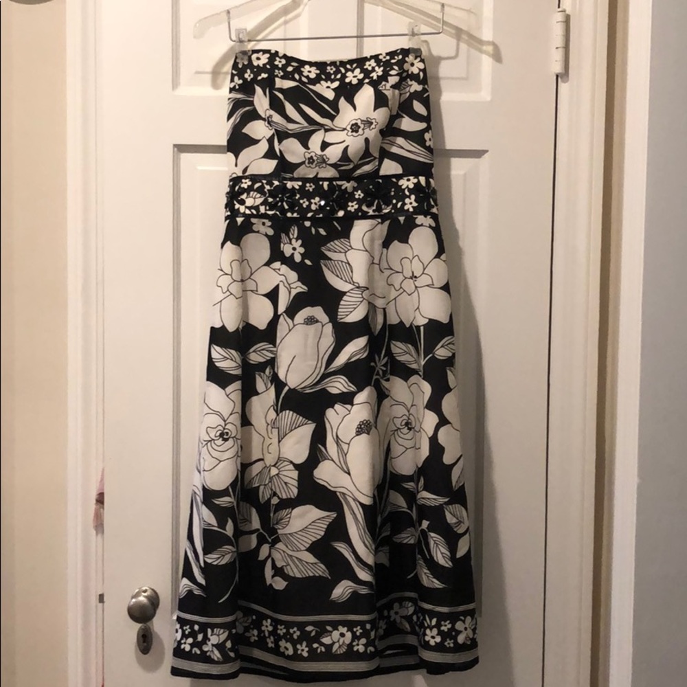 Strapless dress